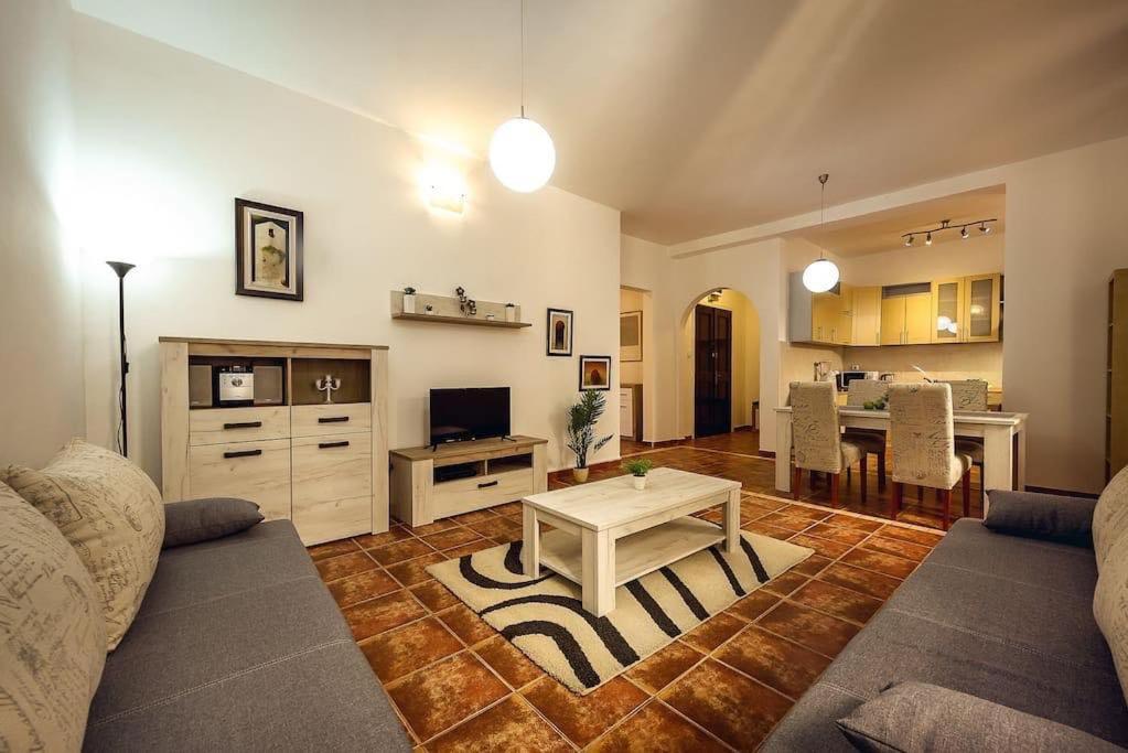 Old Town Experience Apartment - 3