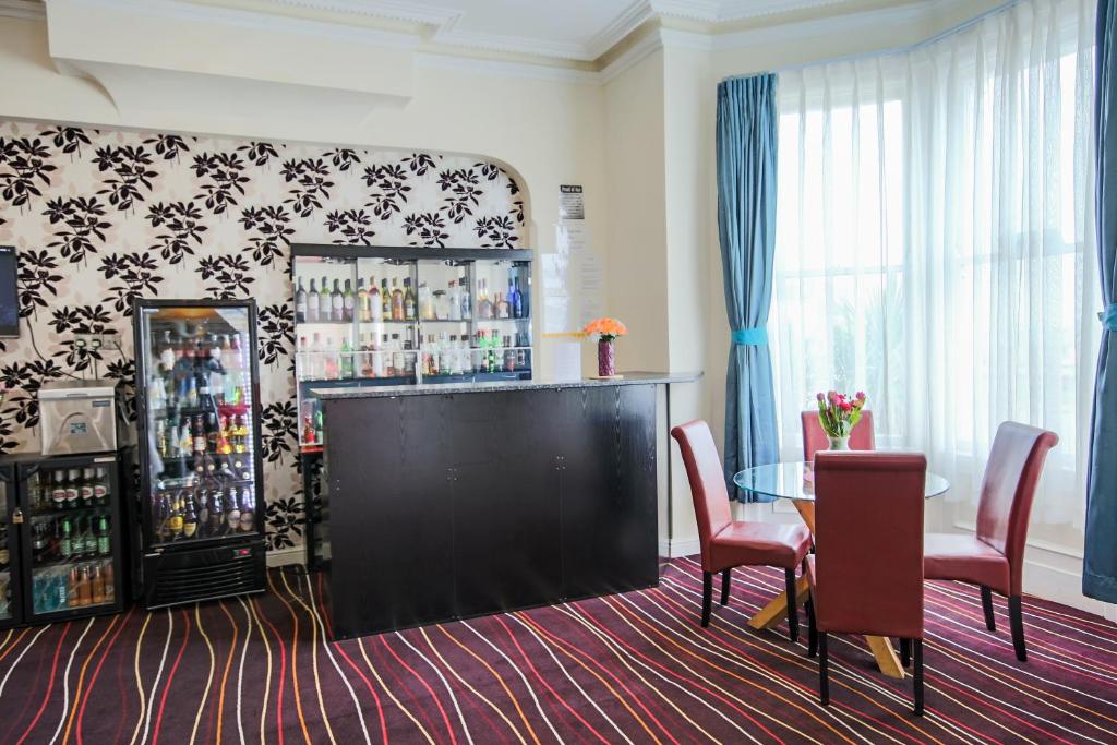 Pub/Lounge