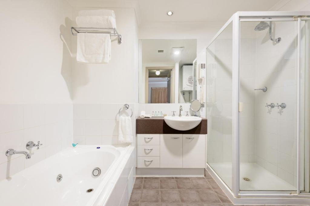 Ringwood Royale photo