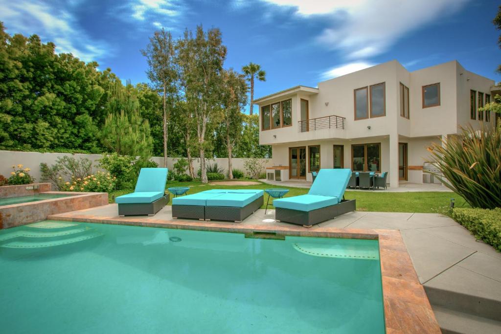 Java Dr Home Home In Beverly Hills Ca Reviews Prices Planet Of Hotels