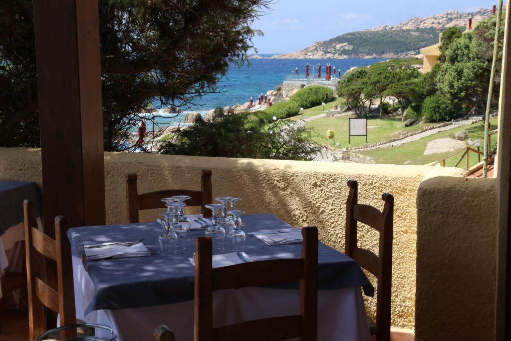 Club Esse Shardana — Restaurant & bars in Capo Testa, Sardinia