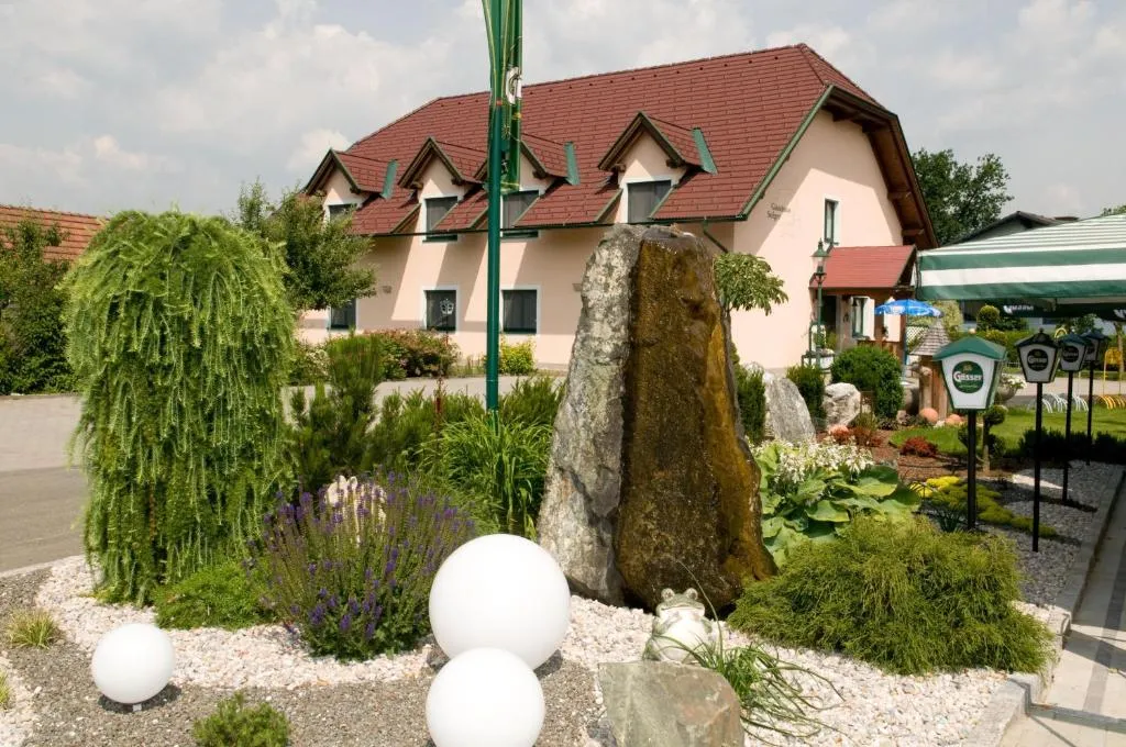 Restaurant Gästehaus Seiger, hotel in Sankt Lorenzen bei Knittelfeld