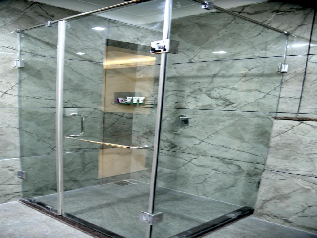 Clarks Inn Suites Katra photo
