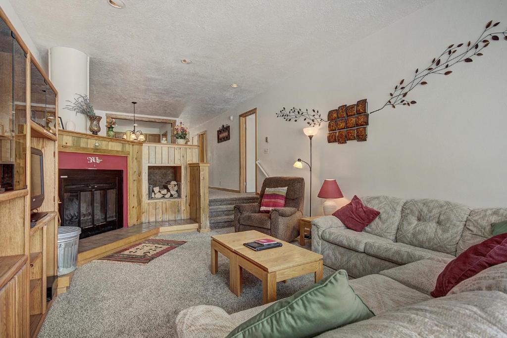 2062 The Pines Condo, Keystone