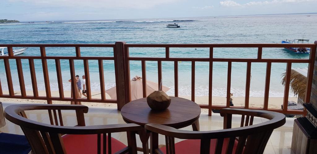 Segara beach Inn photo
