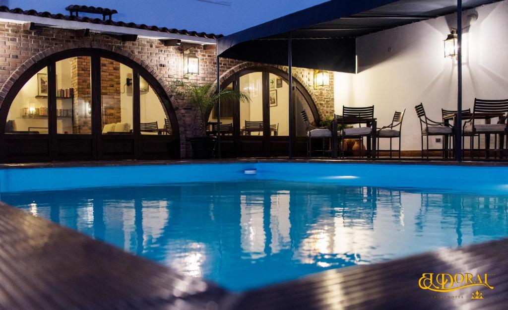 Apart Hotel El Doral — Hotel in Lima