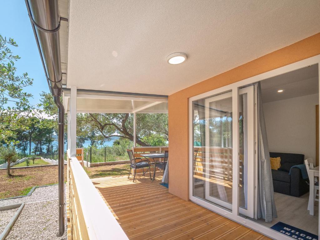 Mobile House Fantina — Hotel in Biograd na Moru
