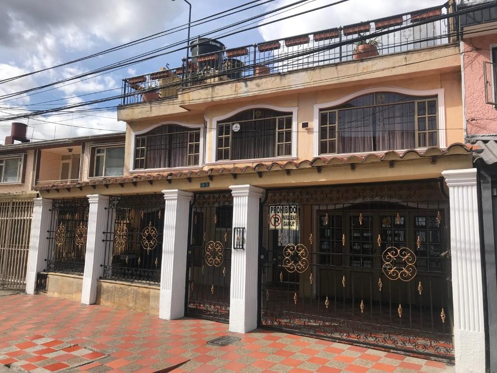 Hotel L&L Mansión