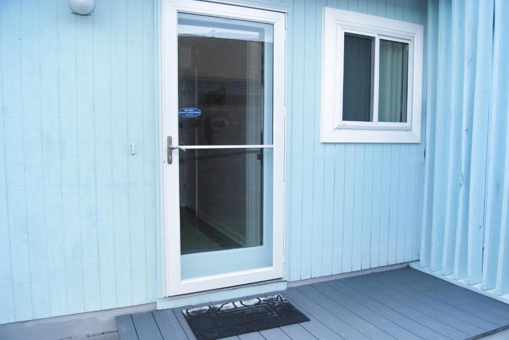 4510 Seaview Street NMB Home Main image 1