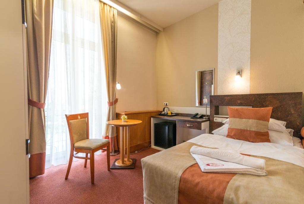 Hotel Spa Heviz photo