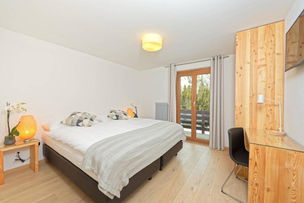 Hotel Edelweiss - 4