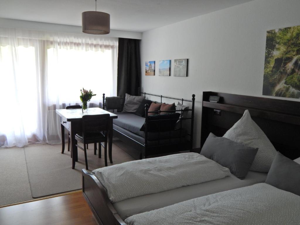 FREE Apartment - Burgblick — Hotel in Bad Urach