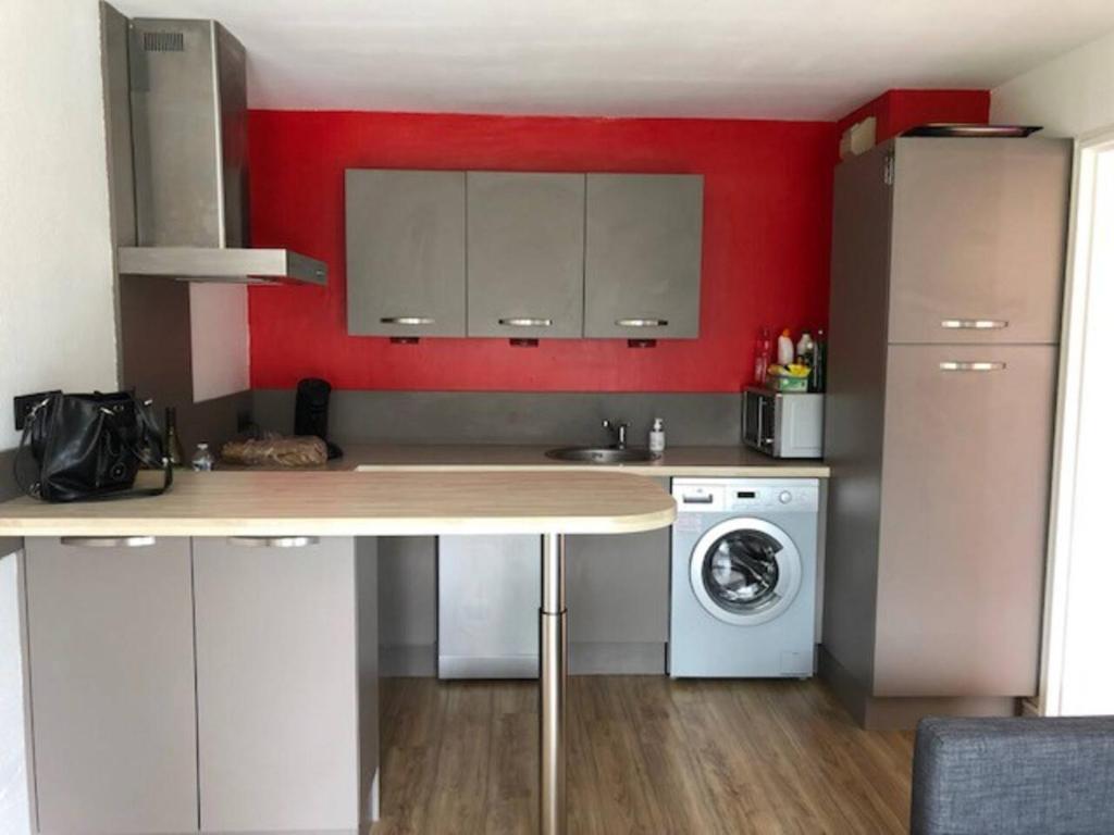 Joli 2P en Rez-de-jardin orienté SUD à 2 pas de la plage - 2
