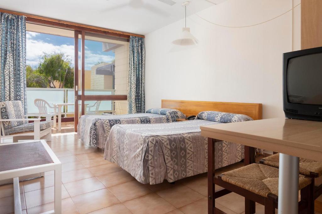 Hotel Palia Don Pedro — Hotel rooms in Costa Del Silencio, Canary Islands