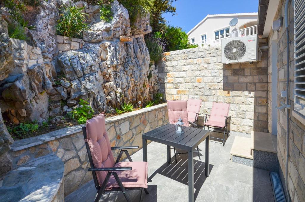 House Riva photo