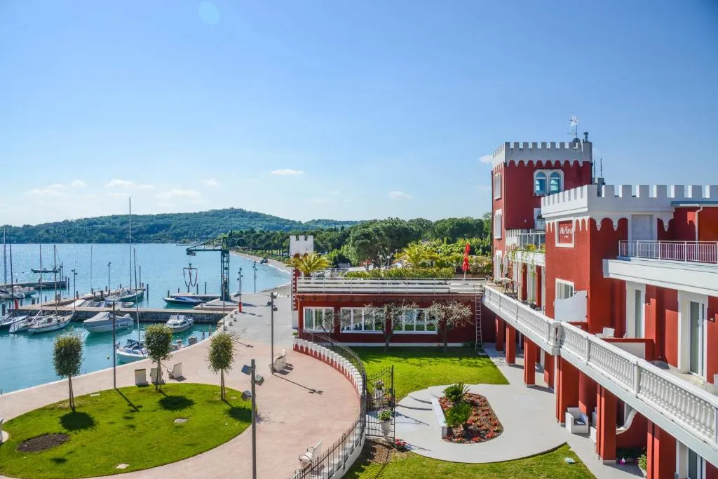 Hotel Villa Garuti, hotel in Padenghe sul Garda