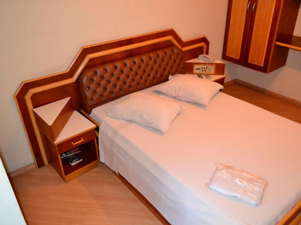 Aero Plaza Hotel photo