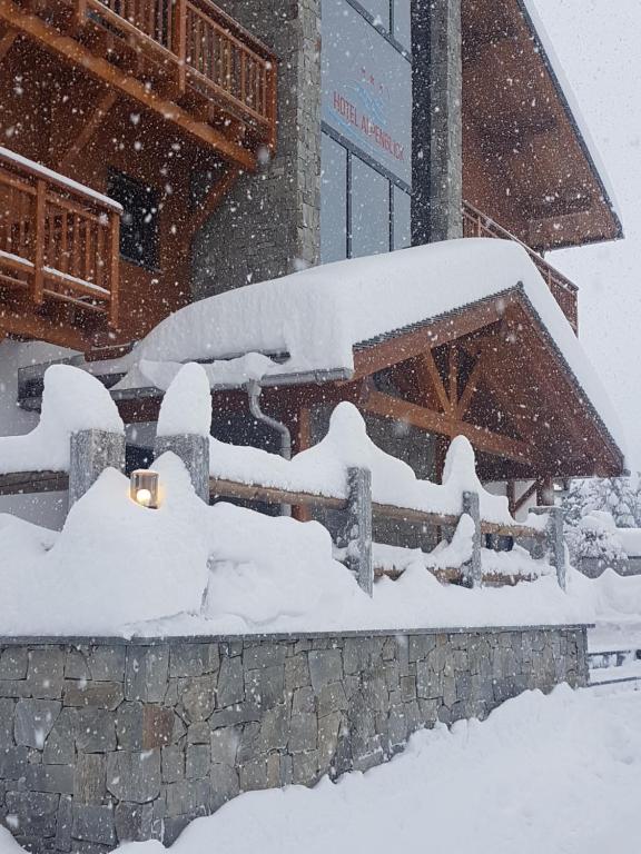 Hotel Alpenblick-Leukerbad-Therme - 4