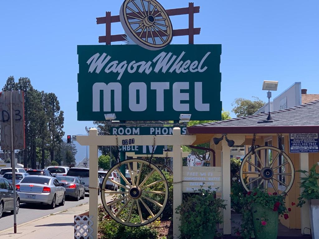 Wagon Wheel Motel photo