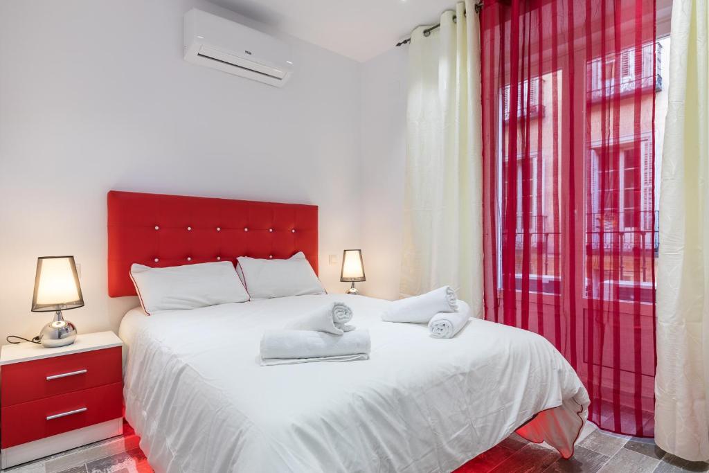 Calle de Felipe III, 7 — Hotel in Madrid