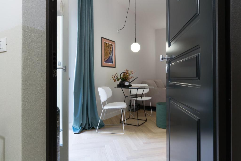 Sphera Bologna, Design Suite under the Two Towers - 2