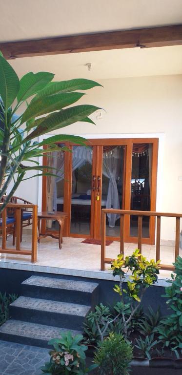 Warung Win Beach & Homestay photo