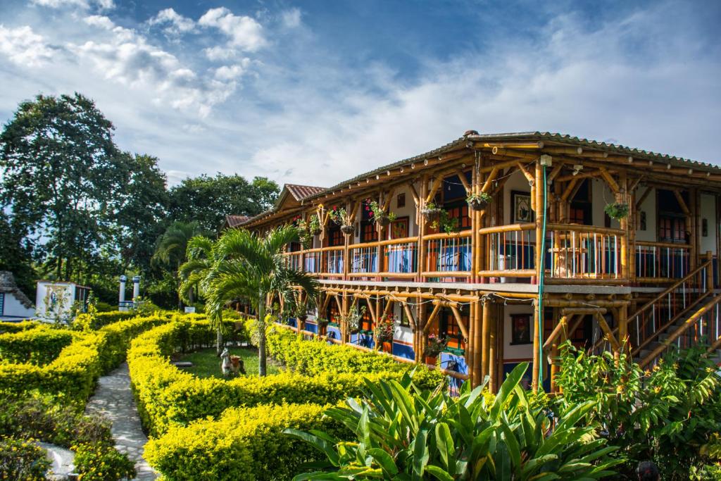 Finca Hotel La Dulcera — Hotel in Armenia