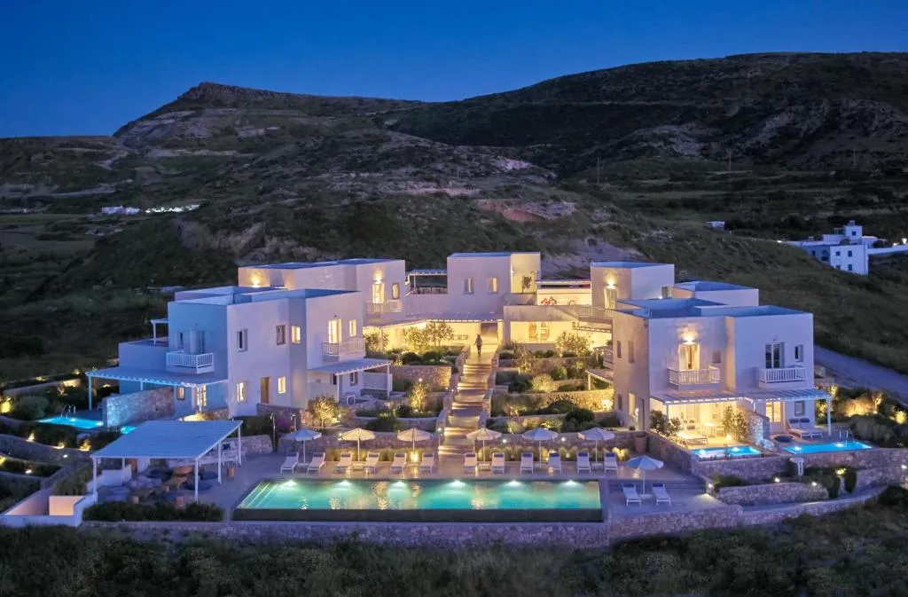Milos Breeze Boutique Hotel, hotel in Pollonia