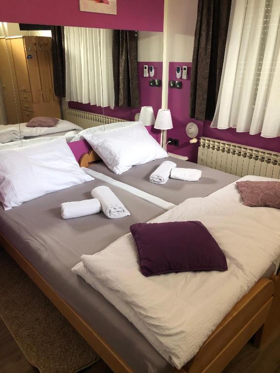 Villa Zoki - soba dnevni najam — Hotel in Zagreb