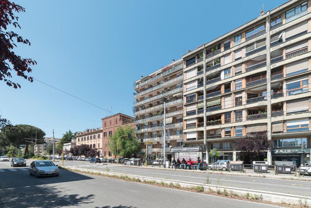 NOMENTANA WHITE APARTMENT photo