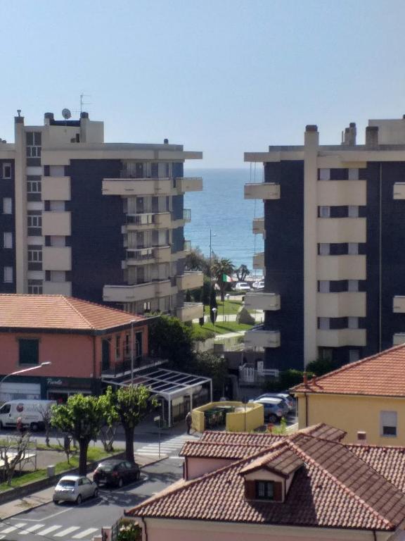 Via dei Mille 1, centrale e vista mare - 1