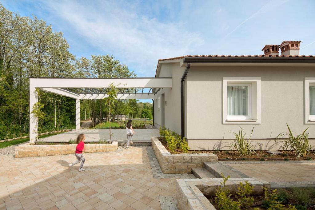 Villa Meadow photo