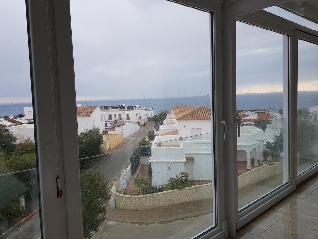 UNA VENTANA A LAS PLAYAS Y ACANTILADOS DE CONIL - 3