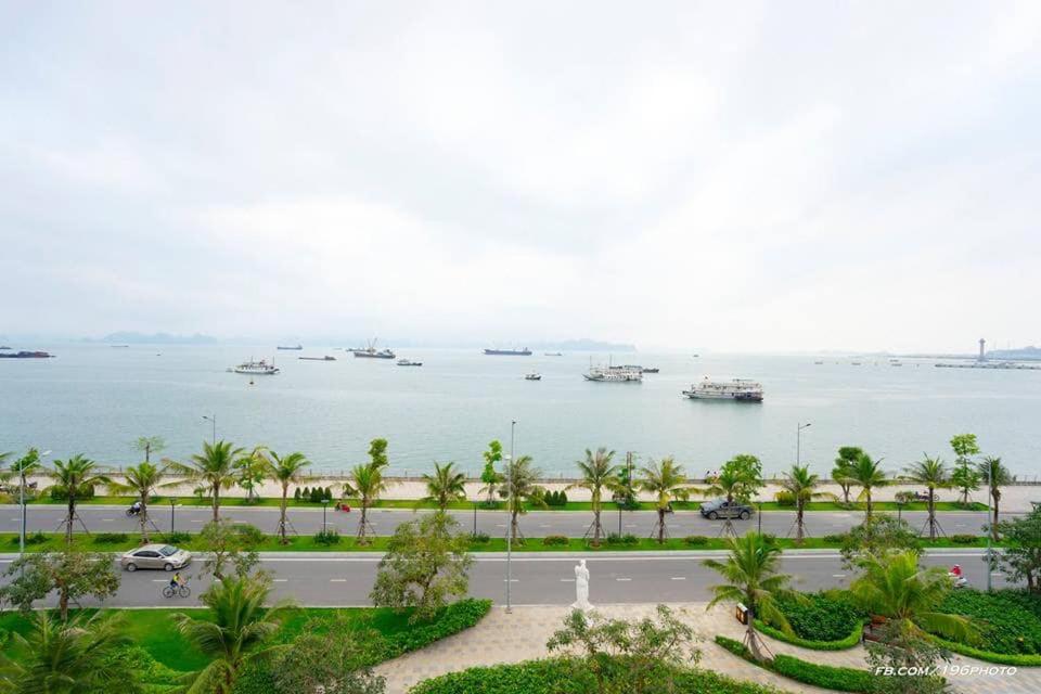 Tropical Villa Halong photo