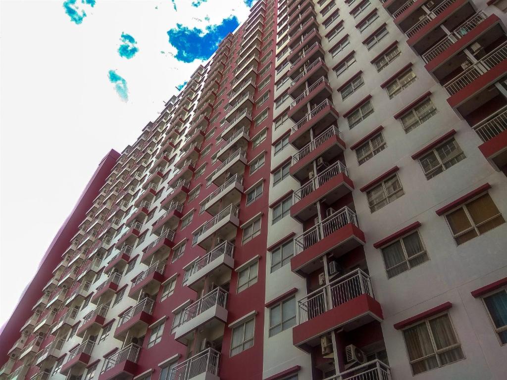 베지의 아파트먼트 47m² 침실 2개 프라이빗 욕실 1개 Best Price 2BR Taman Melati Margonda By Travelio 전경