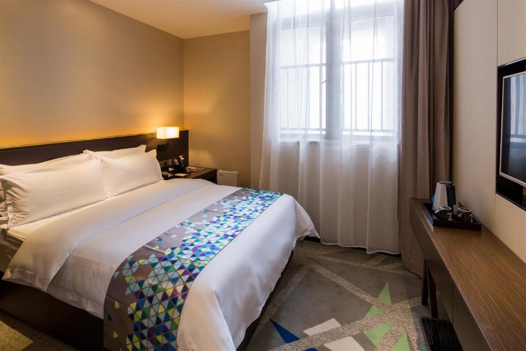 Zmax Hotel Foshan Qiandeng Lake Hotel In Foshan China - 