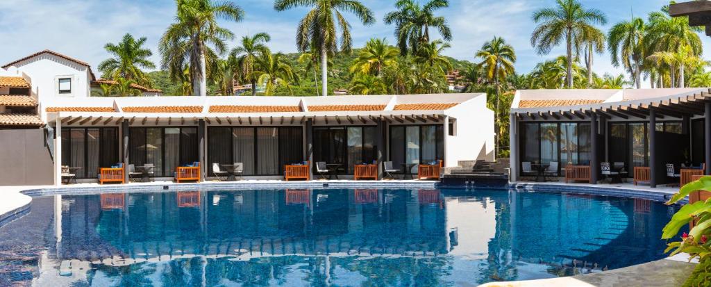 Thompson Zihuatanejo, a Beach Resort, part of Hyatt photo