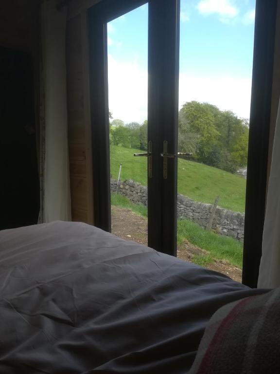 Serendipity Shepherd Hut photo