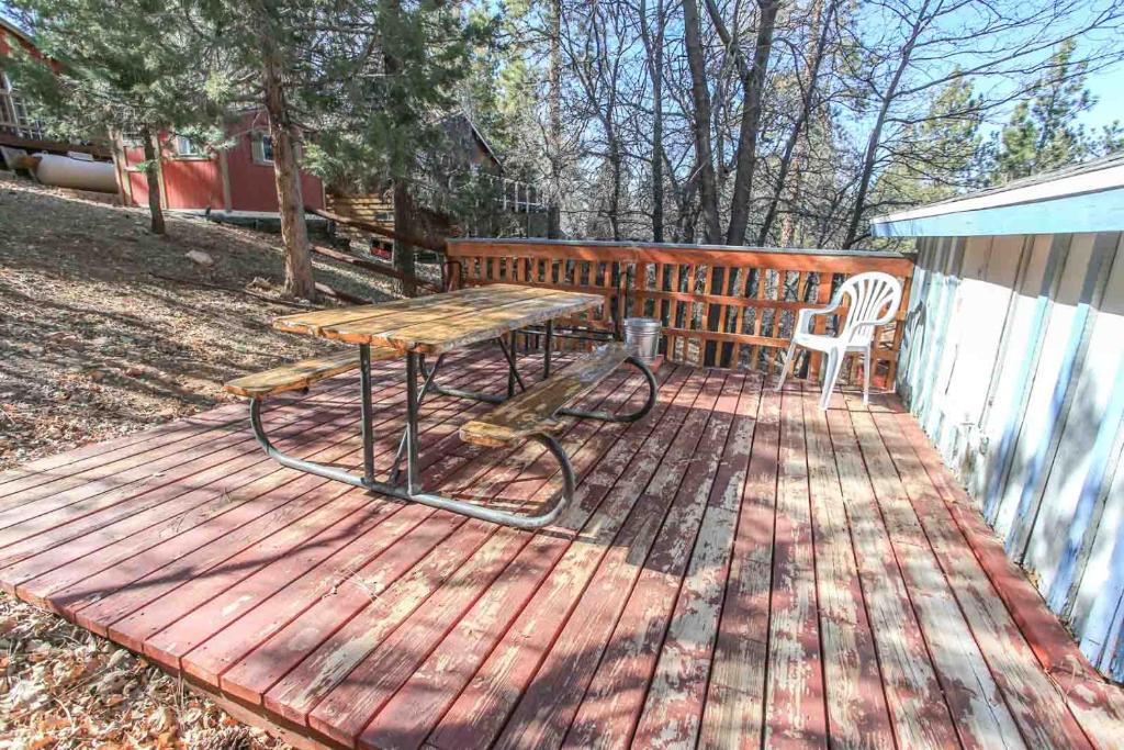 Treehouse by Big Bear Cool Cabins Main image 1