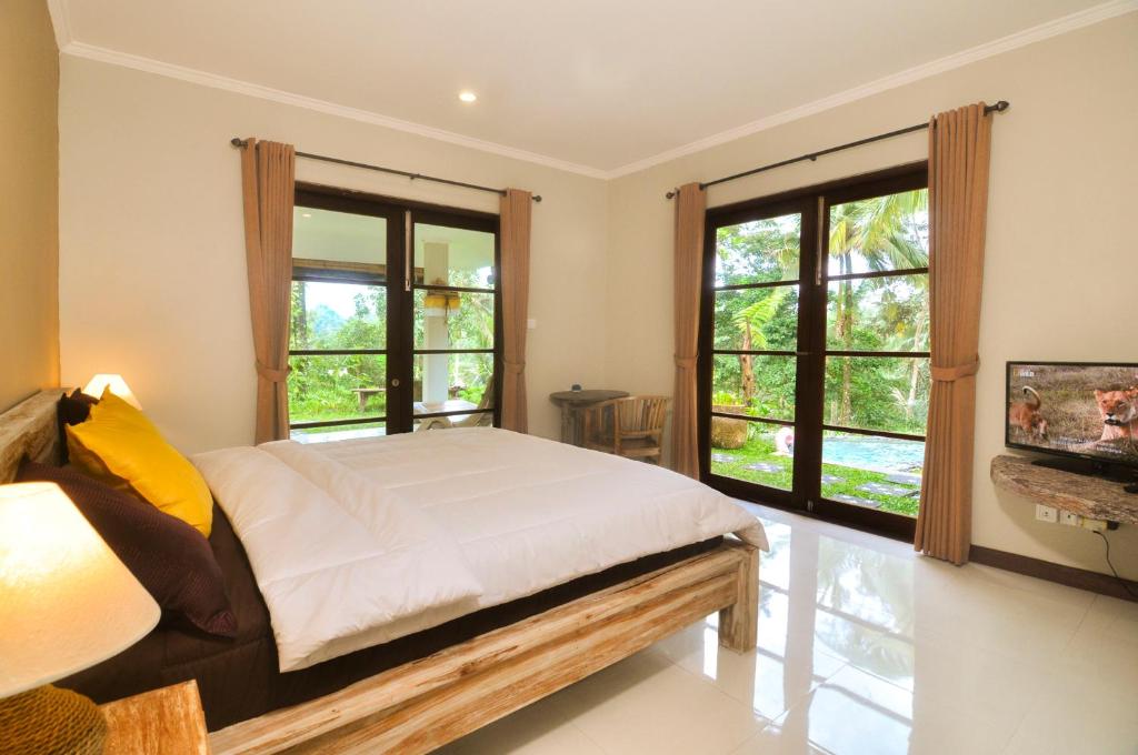 アマラ ギリ (Amara Giri)