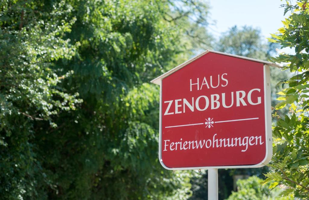 Haus Zenoburg - 2
