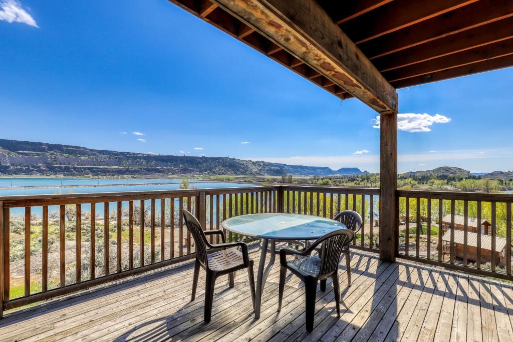 Sunbanks Resort in Electric City reviews, prices of Hotels