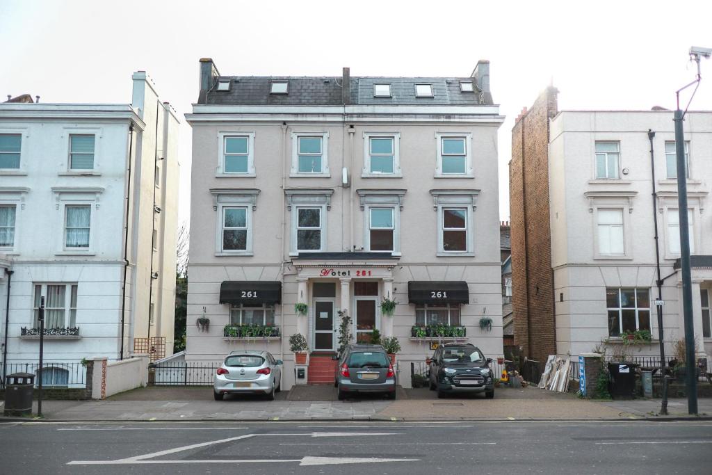 Hotel 261 photo