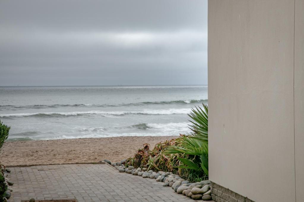 Blue Pearl - situated right on the beach — Hotel in Swakopmund