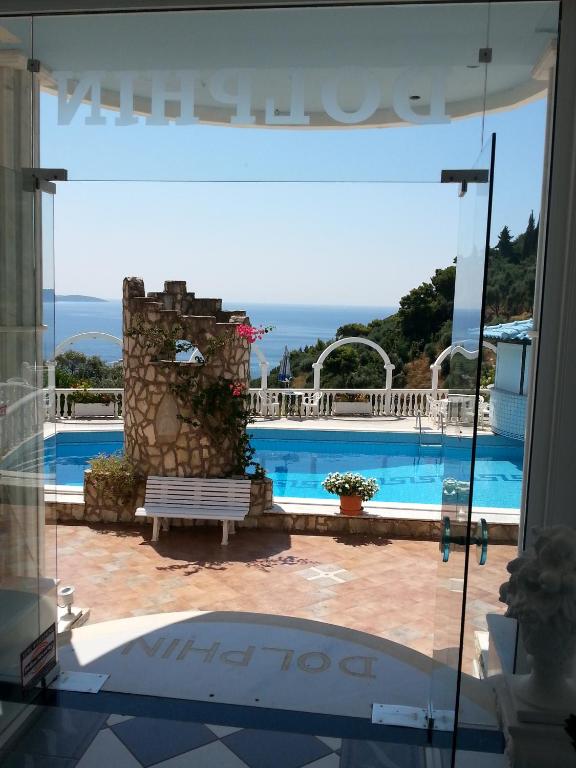 Dolphin Apartments 1 photo