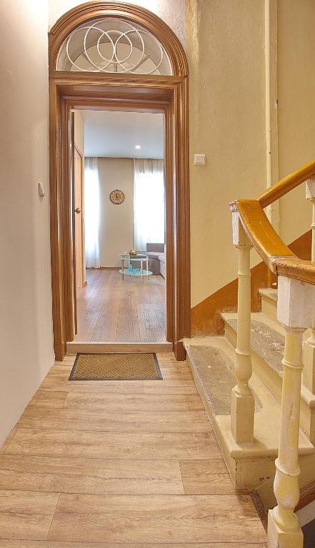 Liston Inn Suites(Plaza) - Heart of Corfu Old Town photo