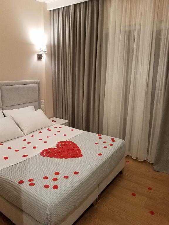 Hotel Edart — Hotel rooms in Durres, Durres