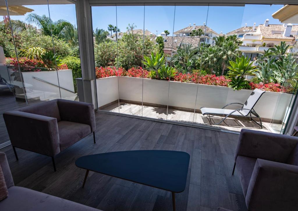 Luxury apartment at Lomas del Rey, Puente Romano - 3