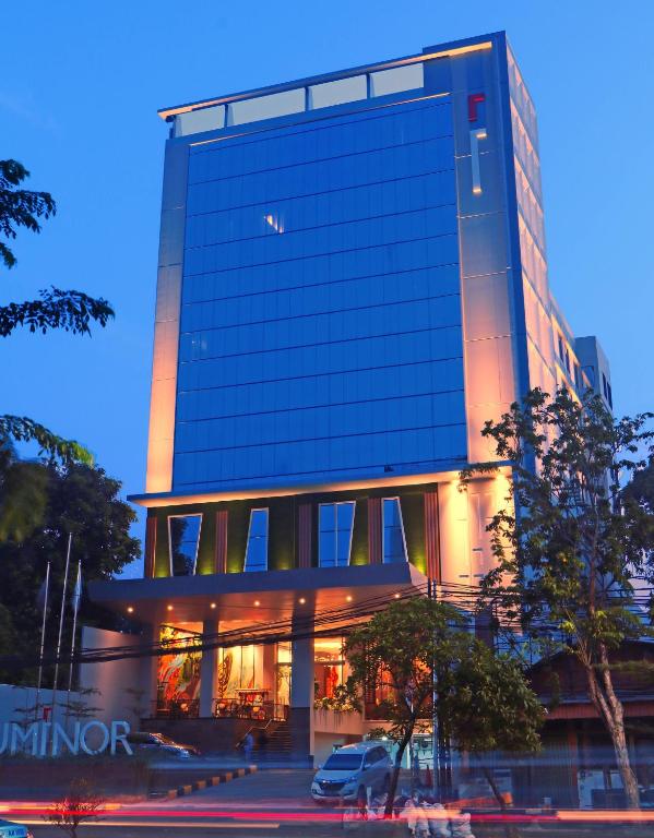 Luminor Hotel Kota by WH photo