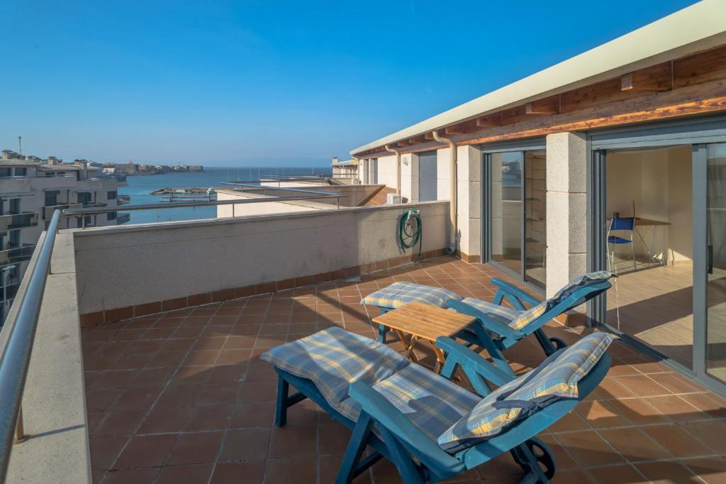 Costabravaforrent Balco 2 - 3